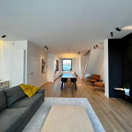 Ferias - Cosy House